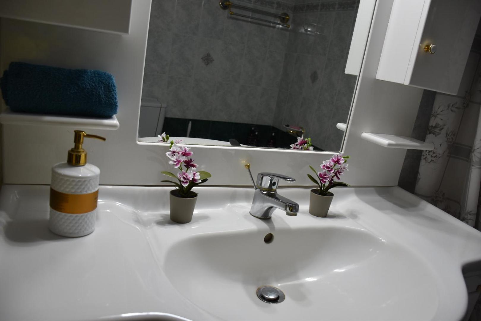 Val'S Place Mytilene Bagian luar foto